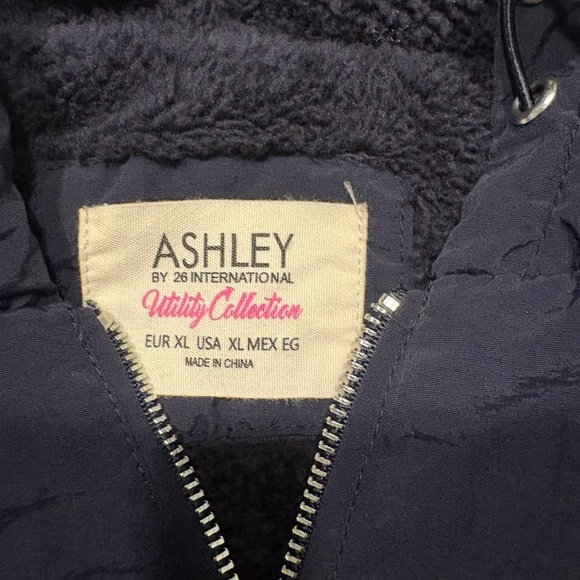 Ashley By 26 International Navy Jacket - Picture 3 of 7